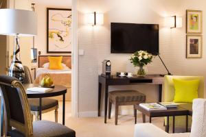 Balmoral Champs Elysées - Points About Your Stay