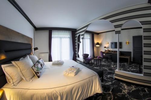 Barry Hotel Resort & Spa - Points About Your Stay