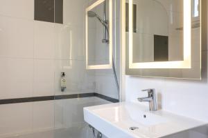 Best Western Montcalm - Points About Your Stay