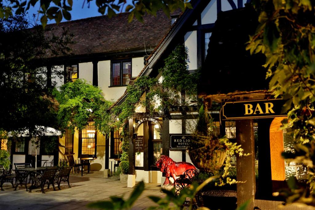 Best Western Red Lion Hotel - Good To Know