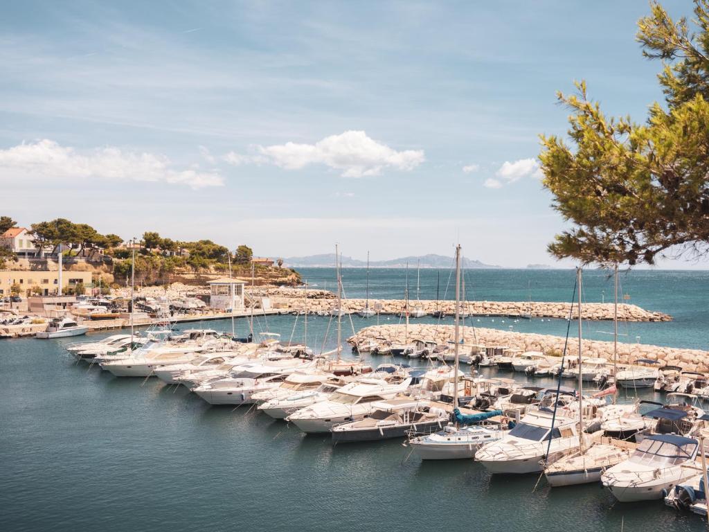 Blue Hotel & Spa - Points About Your Stay