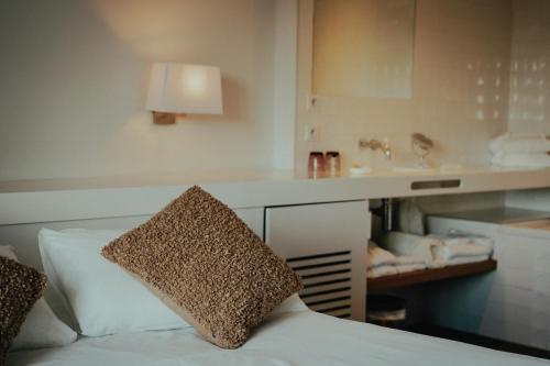 Briketenia Hotel - Points About Your Stay