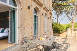 Château De Tauzies, the Originals Relais - Points About Your Stay