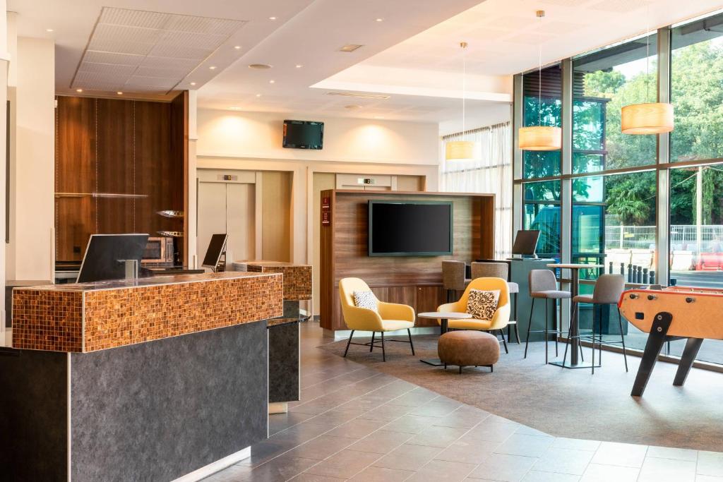 Courtyard by Marriott Paris Saint Denis - Points About Your Stay