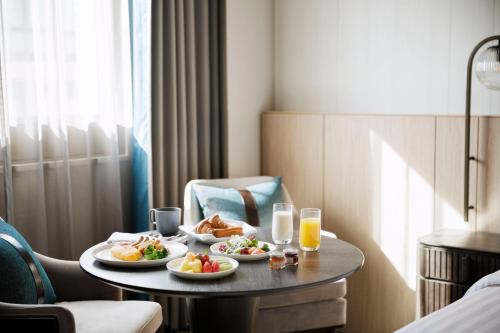Courtyard by Marriott Tokyo Ginza Hotel - Location and Neighborhood Charm