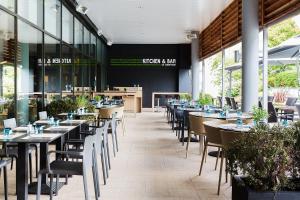 Courtyard by Marriott Toulouse Airport - Points About Your Stay