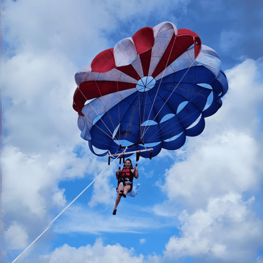 Cozumel: 15 Minute Parachute Boat Flight - Activity Overview