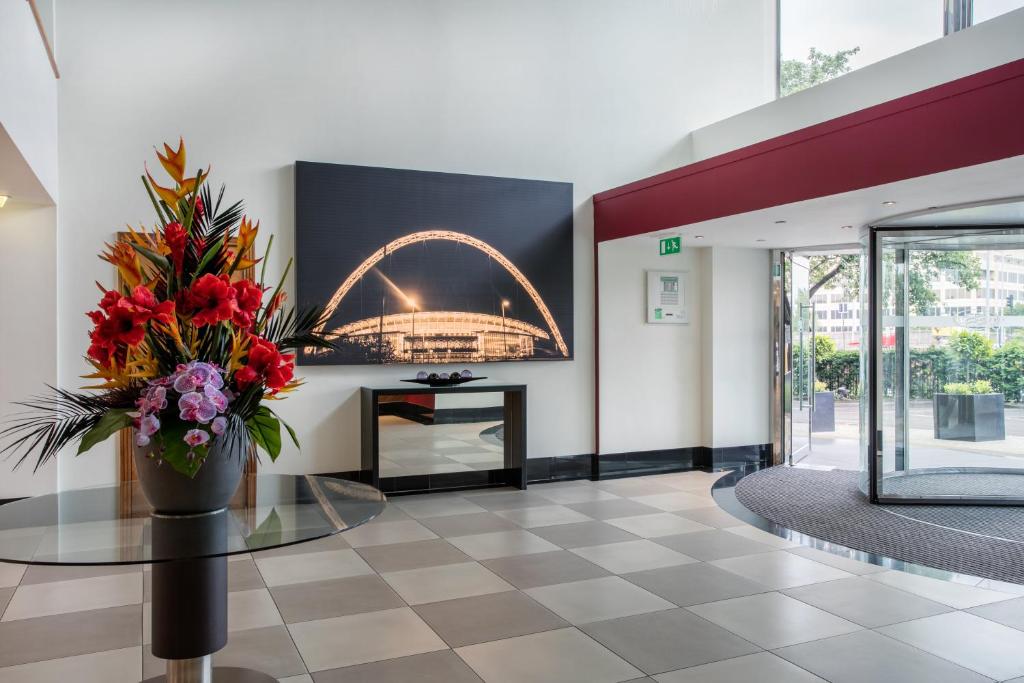 Crowne Plaza London Ealing, an IHG Hotel - Good To Know