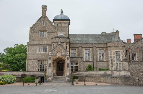 De Vere Horsley Estate - Good To Know