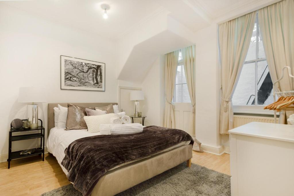 Discounted Flat W Lovely Terrace Near Kings Road - Good To Know