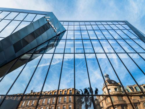 Doubletree By Hilton Nice Centre Iconic - Points About Your Stay