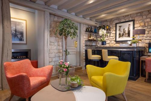 Duquesne Eiffel Hotel - Points About Your Stay