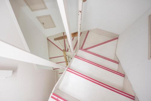 Entrance Valley Wind House - Good To Know