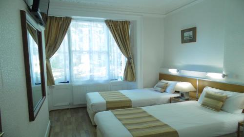 Falcon Hotel - Good To Know