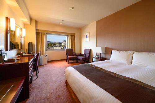 Fukuyama New Castle Hotel - Good To Know