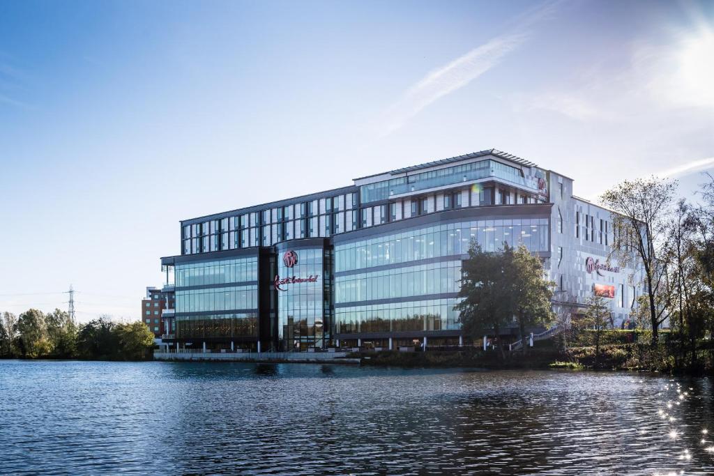 Genting Hotel & Spa at Resorts World Birmingham - Good To Know