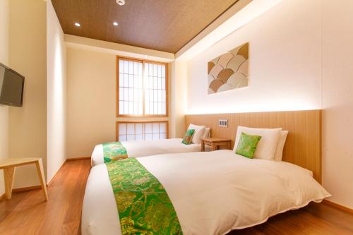 Gion Misen Furumonzen - Hotel Overview and Location
