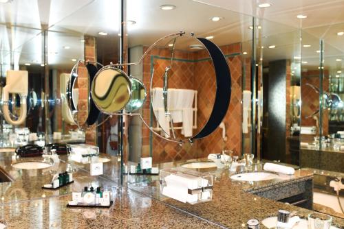 Grand Hotel of the Golden Lion - Points About Your Stay