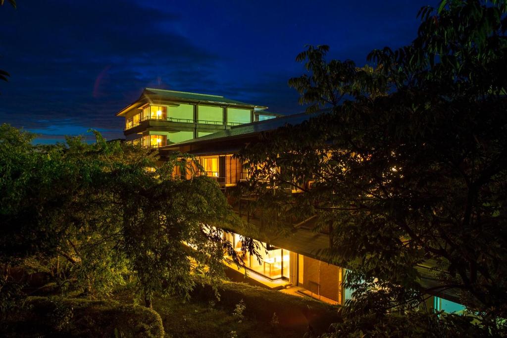 Hanashinsui Review