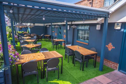 Harpers Steakhouse With Rooms, Southampton Swanwick Marina - Good To Know