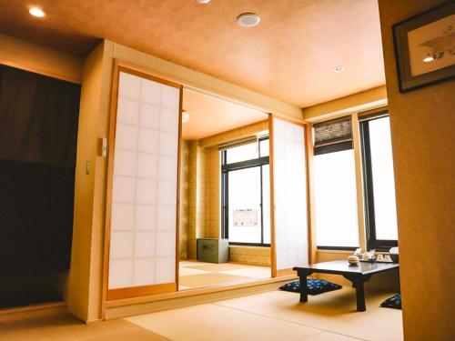 Heisei Palace – Shrine Review