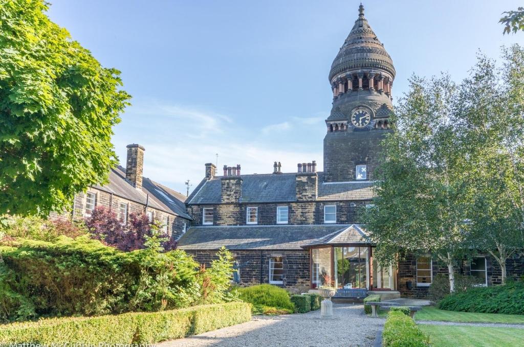 Hinsley Hall Review