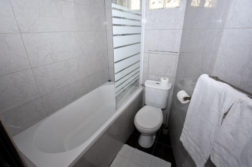 Hipotel Paris Voltaire Bastille - Points About Your Stay