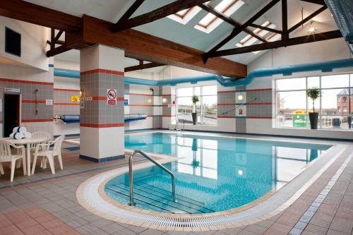 Holiday Inn Ellesmere Port/Cheshire Oaks, an IHG Hotel - Good To Know