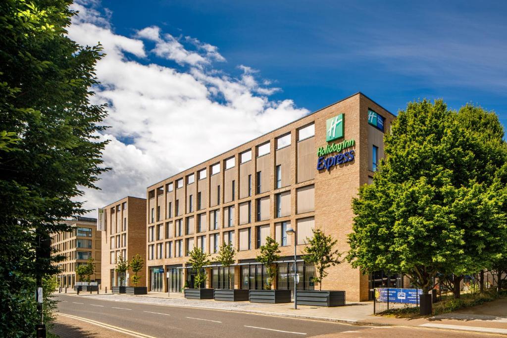 Holiday Inn Express London - ExCel, an IHG Hotel - Good To Know