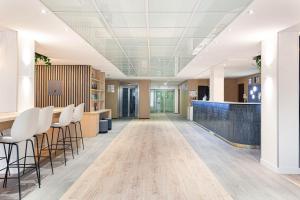 Holiday Inn Express Paris-Canal De La Villette, an IHG Hotel - Points About Your Stay