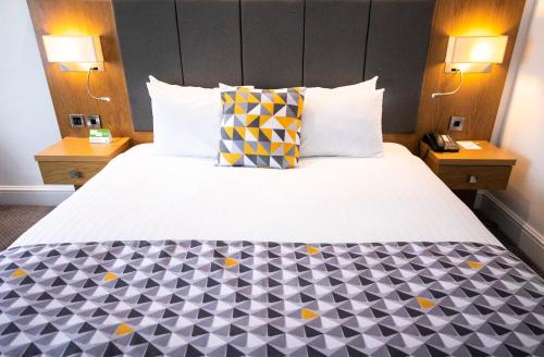 Holiday Inn Kenilworth - Warwick, an IHG Hotel - Good To Know