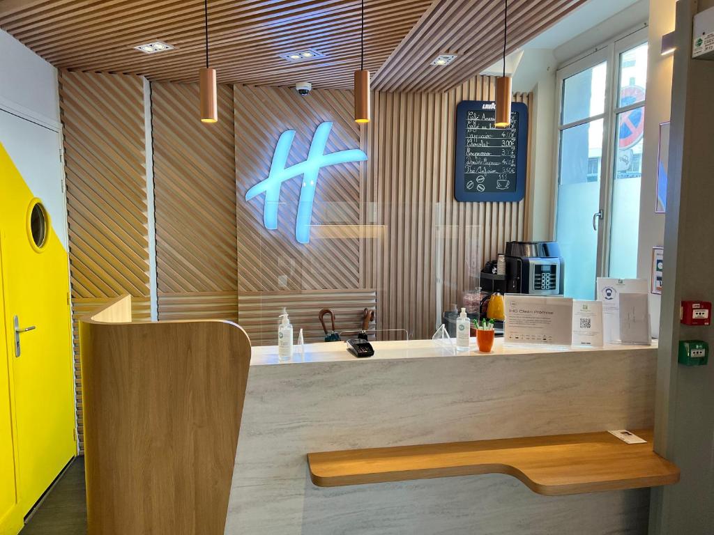 Holiday Inn Paris-Auteuil, an IHG Hotel - Points About Your Stay