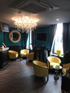 Hotel De Paris Montmartre - Points About Your Stay