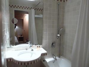 Hotel Du Vieux Marais - Points About Your Stay