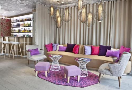 Hotel Eiffel Segur - Points About Your Stay