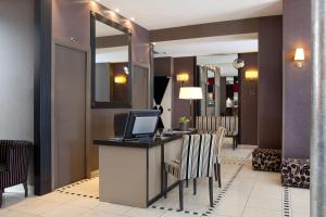 Hotel Eiffel Seine - Points About Your Stay