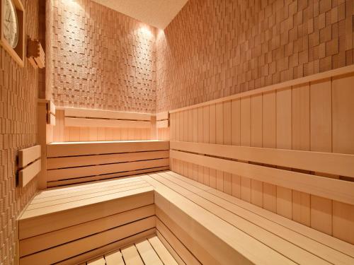 Hotel Elcient Osaka Umeda - Exceptional Amenities and Services