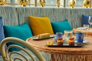 Hotel Indigo Bordeaux Centre Chartrons, an IHG Hotel - Points About Your Stay