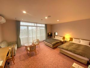 Hotel Lavenir - Room and Amenity Highlights