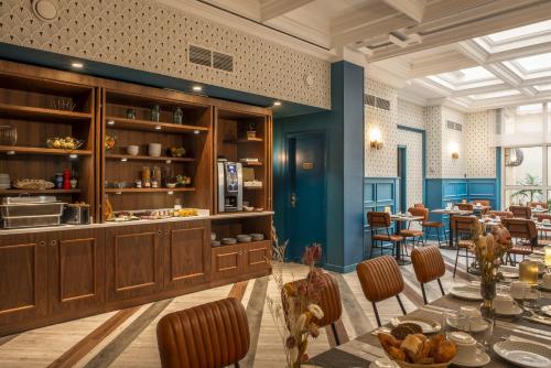 Hotel Le Bristol - Points About Your Stay