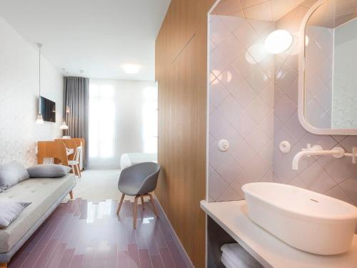 Hotel Le Lapin Blanc - Points About Your Stay
