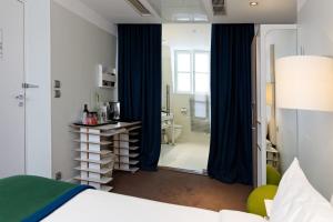 Hotel Le Placide Saint-Germain Des Prés - Points About Your Stay