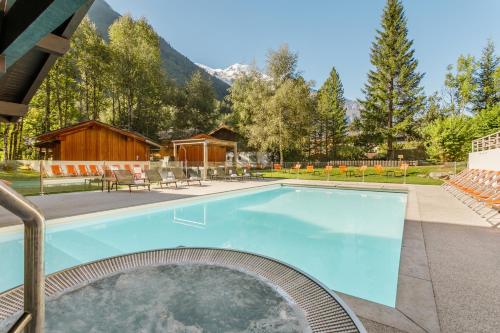 Hotel Les Aiglons Chamonix - Accommodations and Amenities