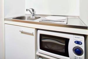 Hotel Lumiere Nishikasai - Prime Location and Accessibility
