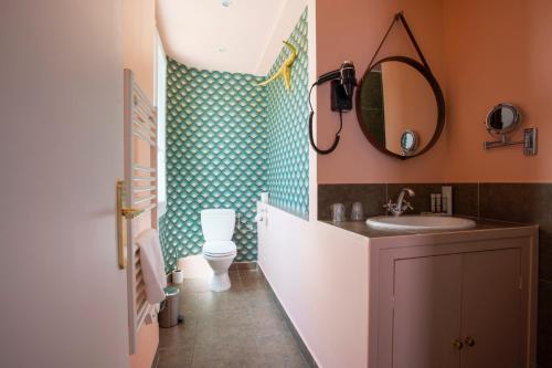 Hotel Mademoiselle - Points About Your Stay