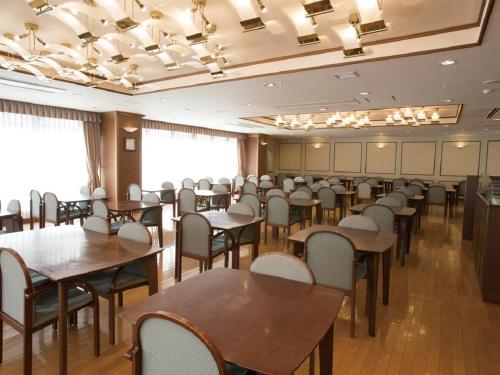 Hotel New Momiji - Amenities and Services