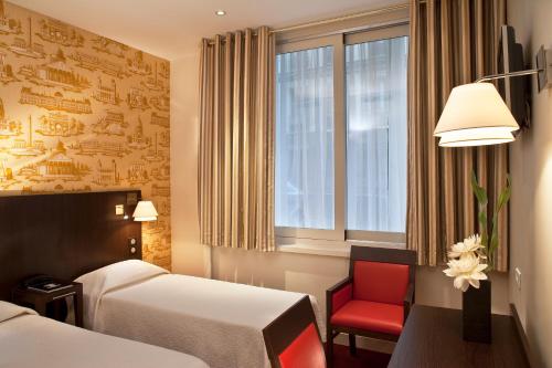 Hotel Perreyve - Luxembourg Garden - Points About Your Stay