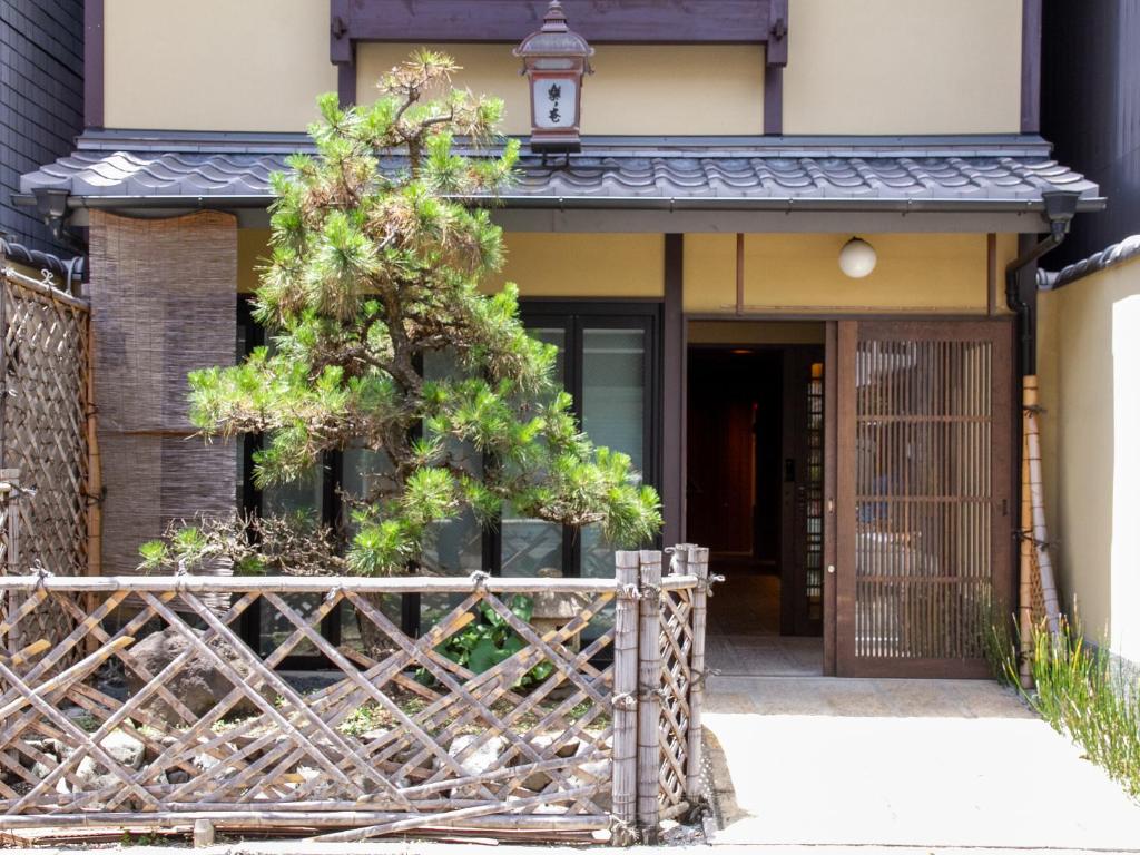 Hotel Rakurakuan - Guest Ratings and Reviews