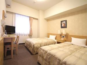 Hotel Route-Inn Nahatomariko - Room Types and Policies