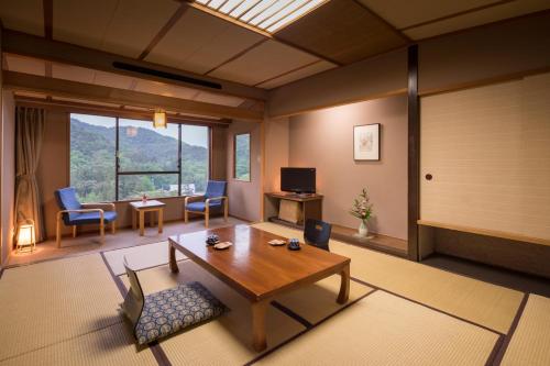 Hotel Senshukaku - Good To Know